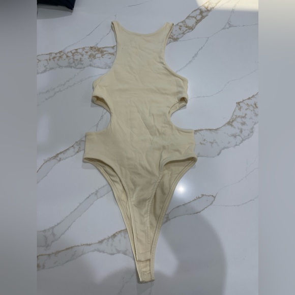 ZARA CUTOUT BODYSUIT SZ M - Picture 3 of 5